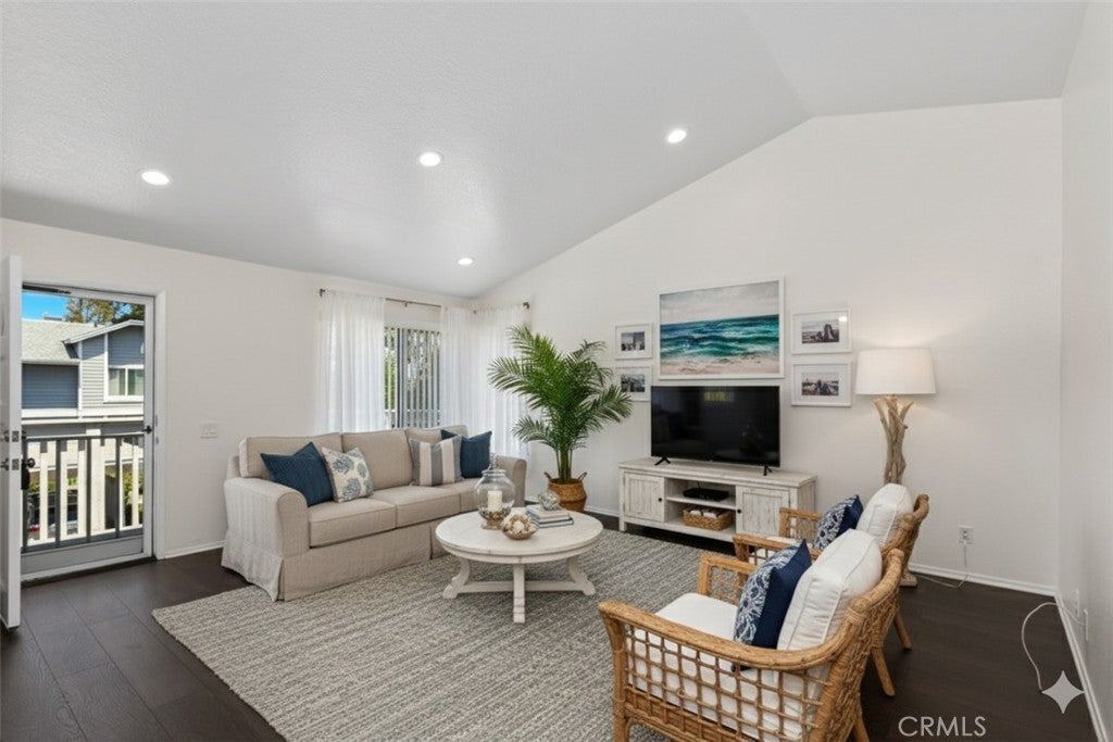 131 Remington # 239, Irvine