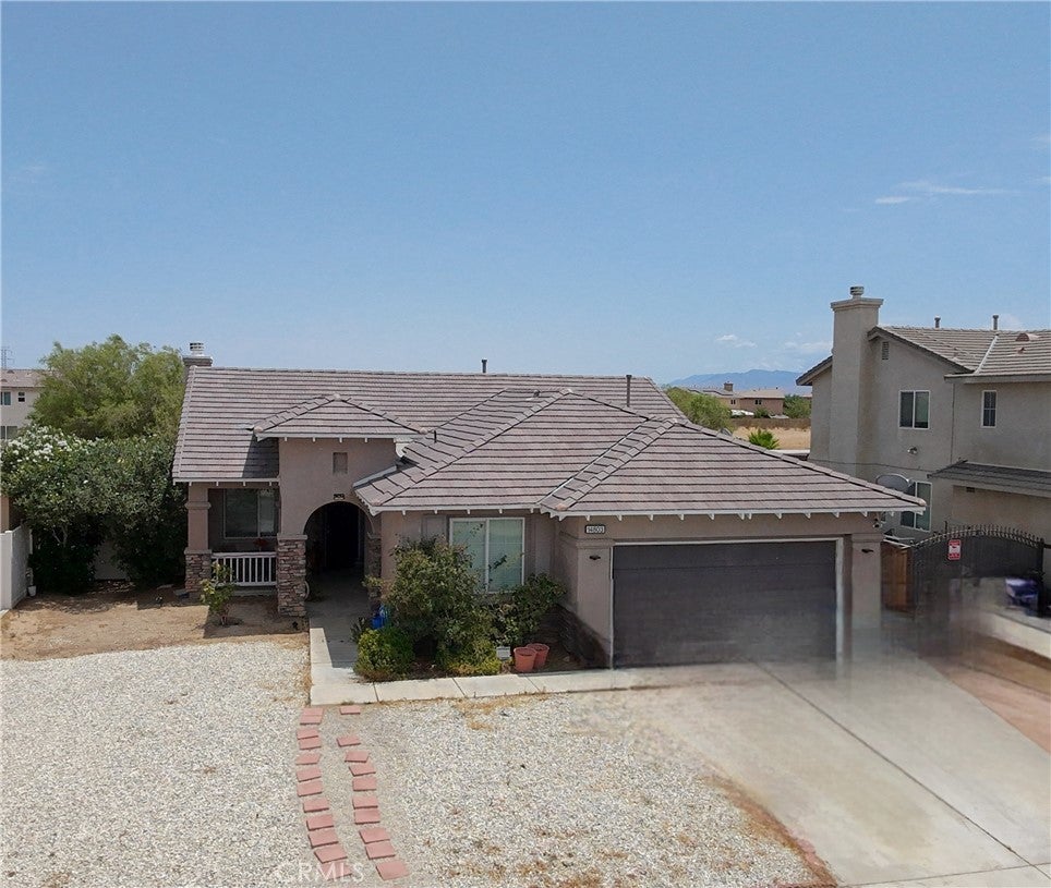 Photo of Listing #MB25161600