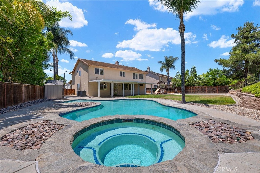 Photo of Listing #SW25161427