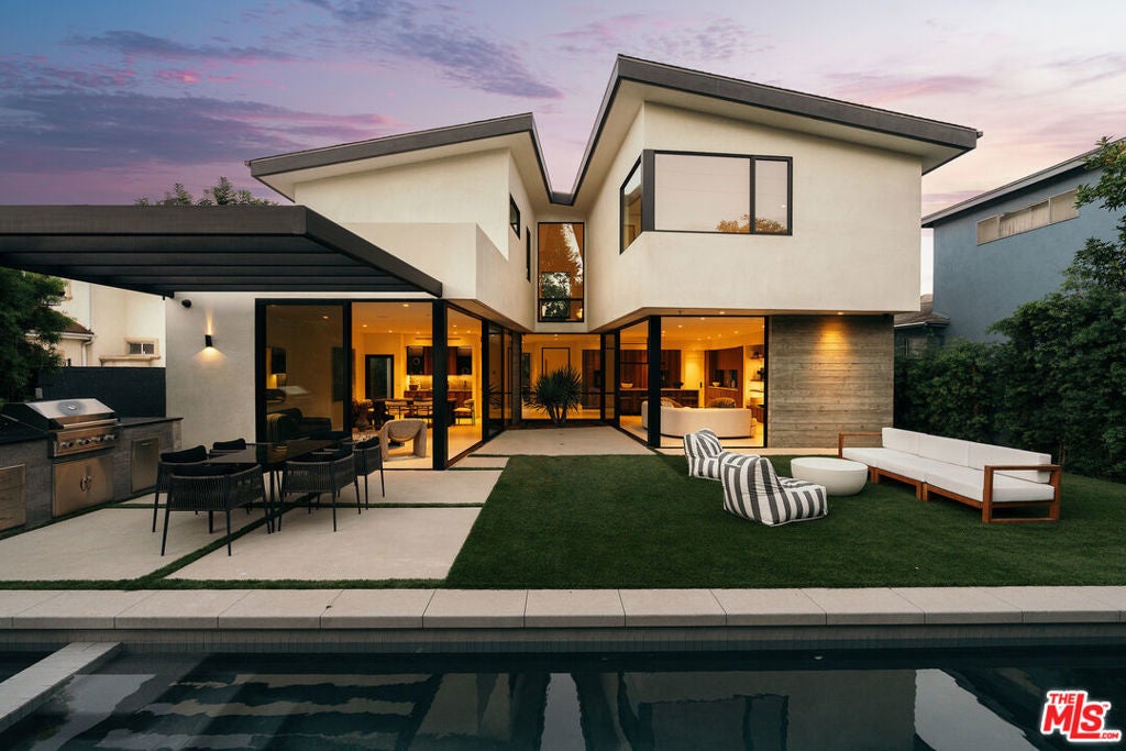 Photo of Listing #25563723