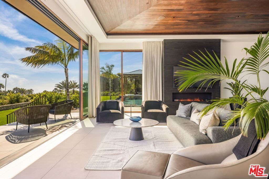 11809 Ellice Street, Malibu