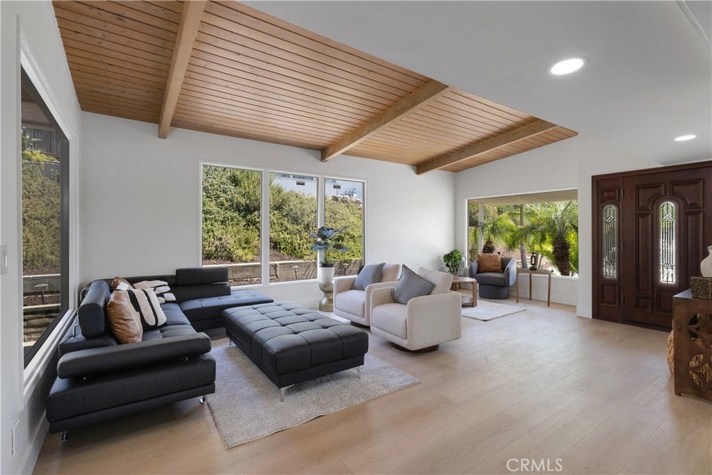 Photo of Listing #PW25159873