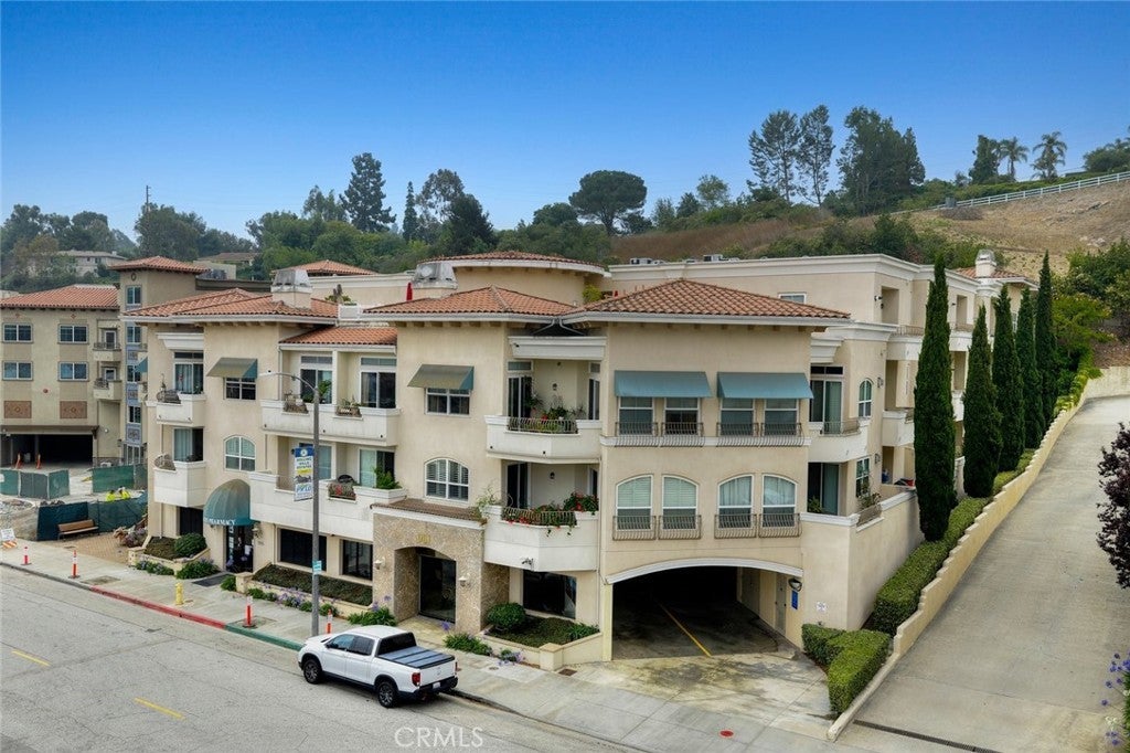 901 Deep Valley Drive 104