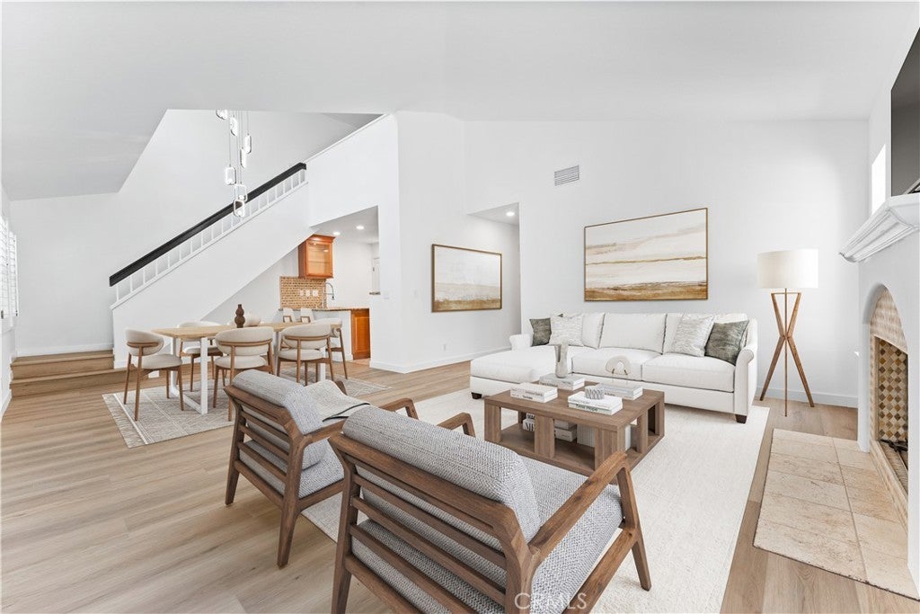 Photo of Listing #OC25162530