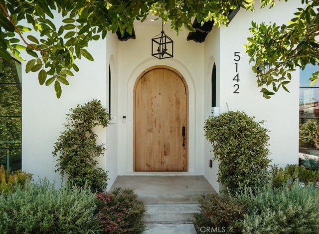 5142 Brynhurst Avenue, Los Angeles
