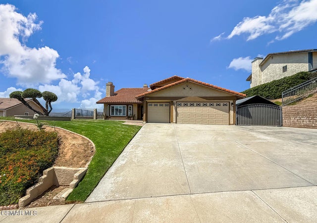 13749 Gunsmoke Road, Moorpark