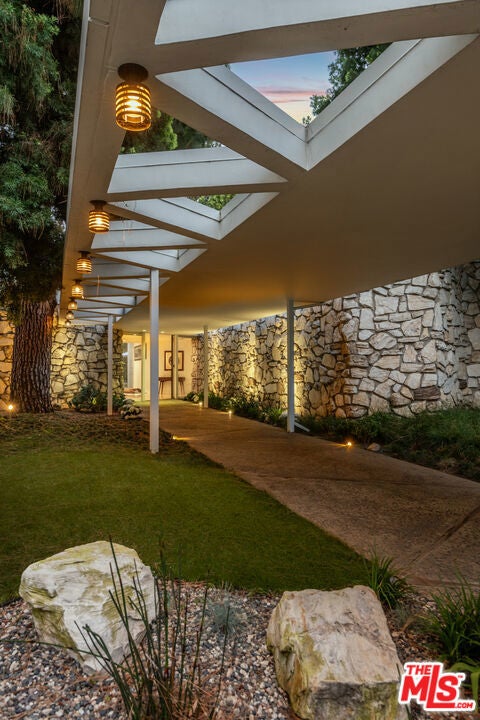 Photo of Listing #25566819