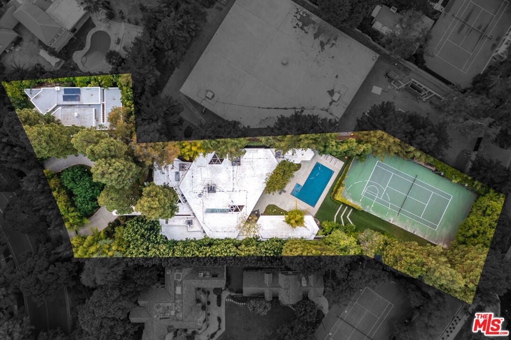 Photo of Listing #25566819