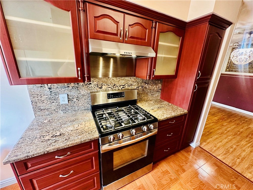 Photo of Listing #SR25162704