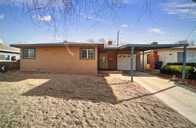 44108 Gadsden Avenue, Lancaster