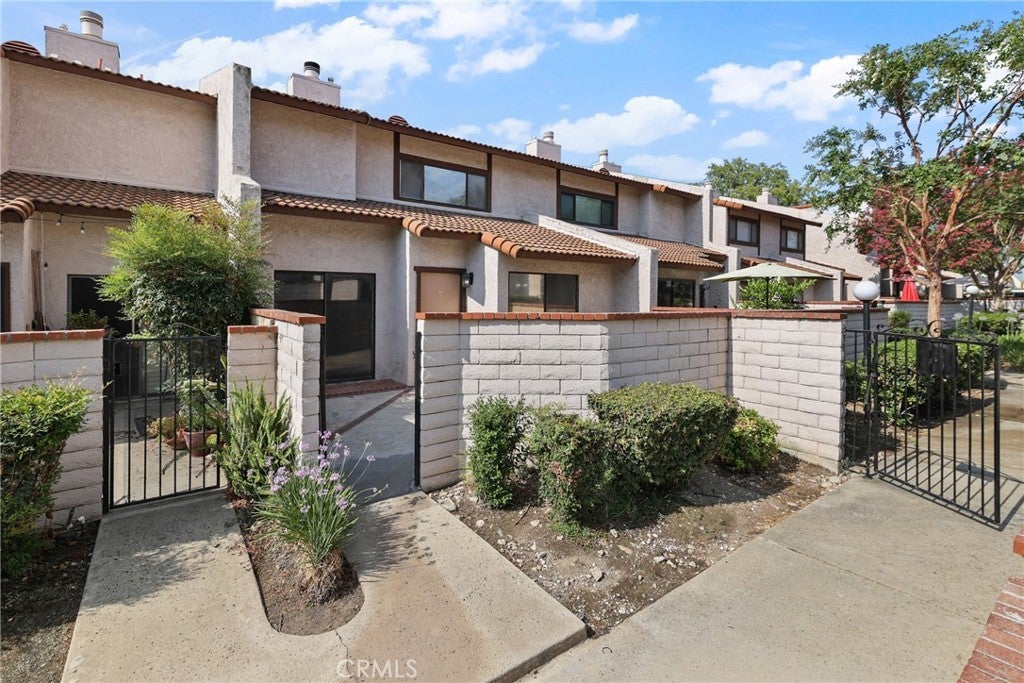 Photo of Listing #CV25163007