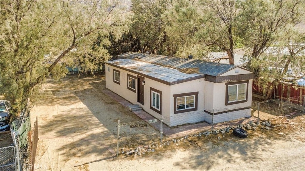 Photo of Listing #IV25163302