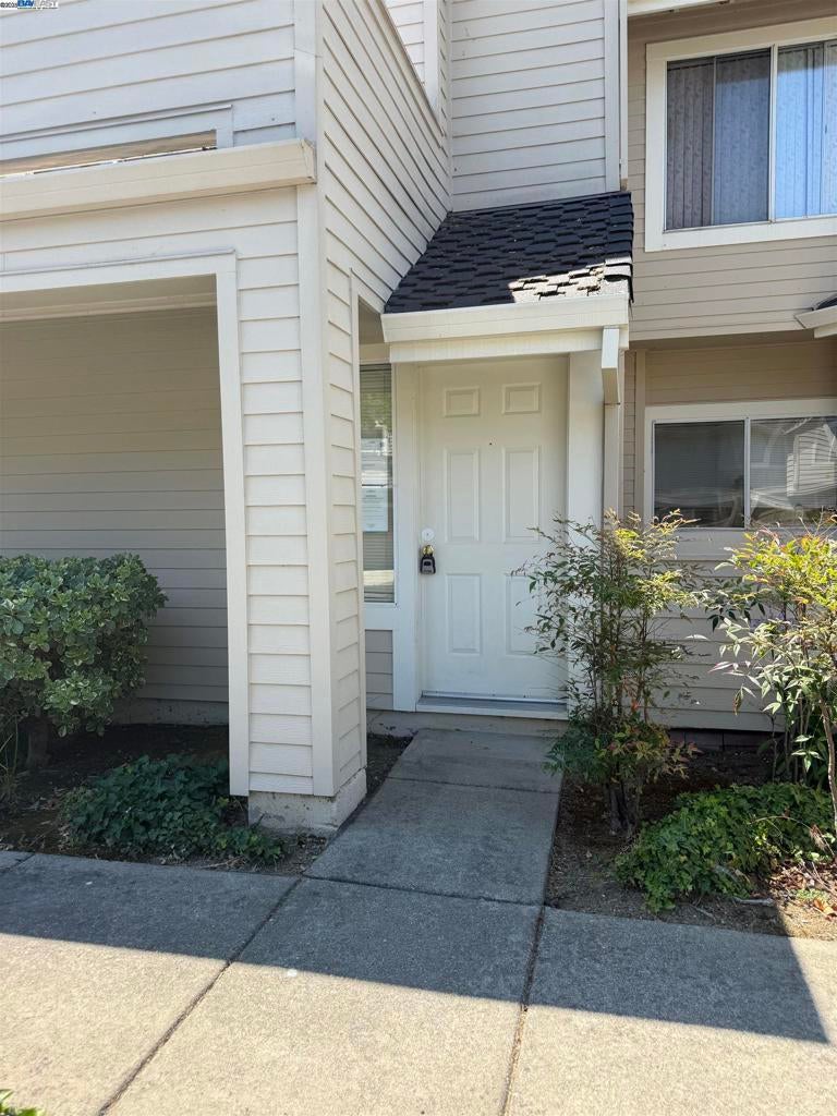 132 Crosswind Court, Hercules