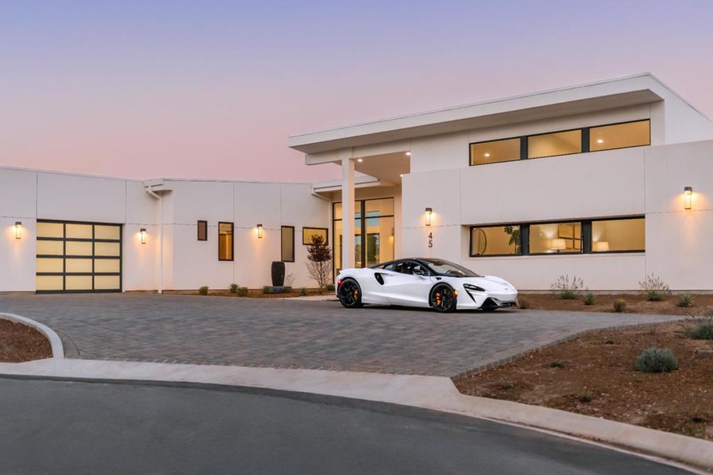 Photo of Listing #ML82015372