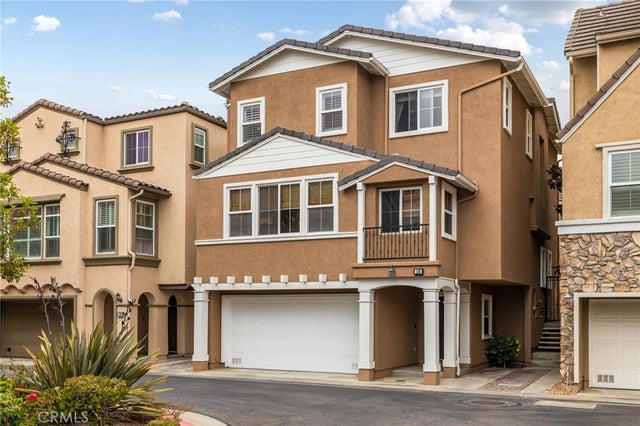 2889 Plaza Del Amo 118, Torrance.