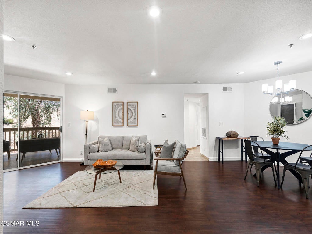 Photo of Listing #225003689