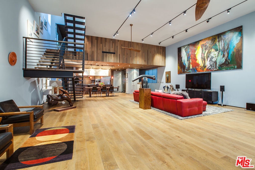 Photo of Listing #25568681