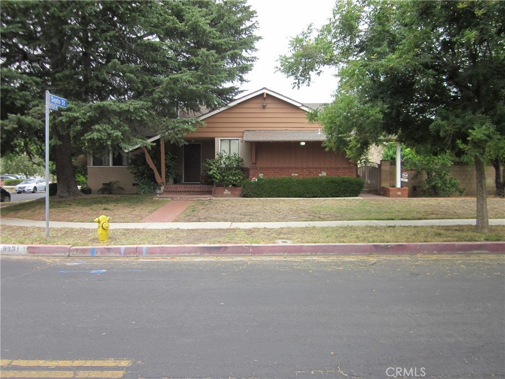 Photo of Listing #SR25165200