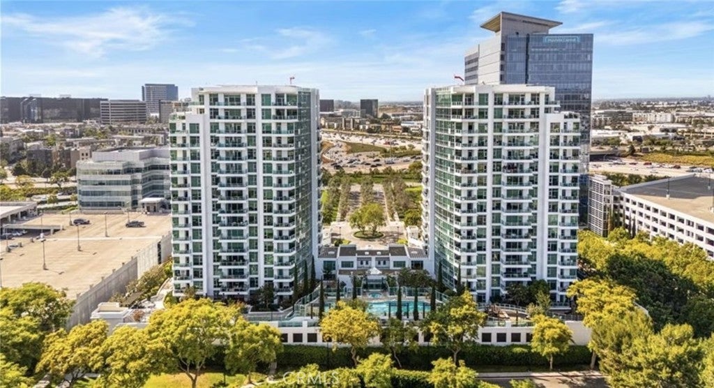 Photo of Listing #OC25165381