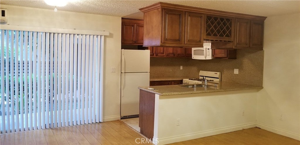 Photo of Listing #SR25165765