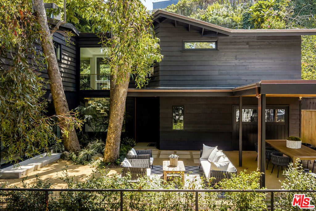 Photo of Listing #25569007