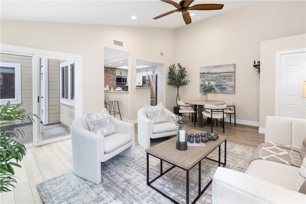 Photo of Listing #SW25165562