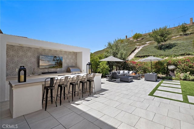 93 Interstellar, Irvine