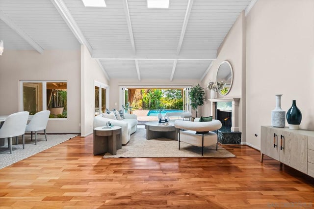 5979 Via Zurita, La Jolla.