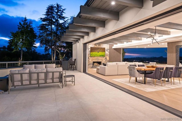 5465 Avenida Maravillas, Rancho Santa Fe.