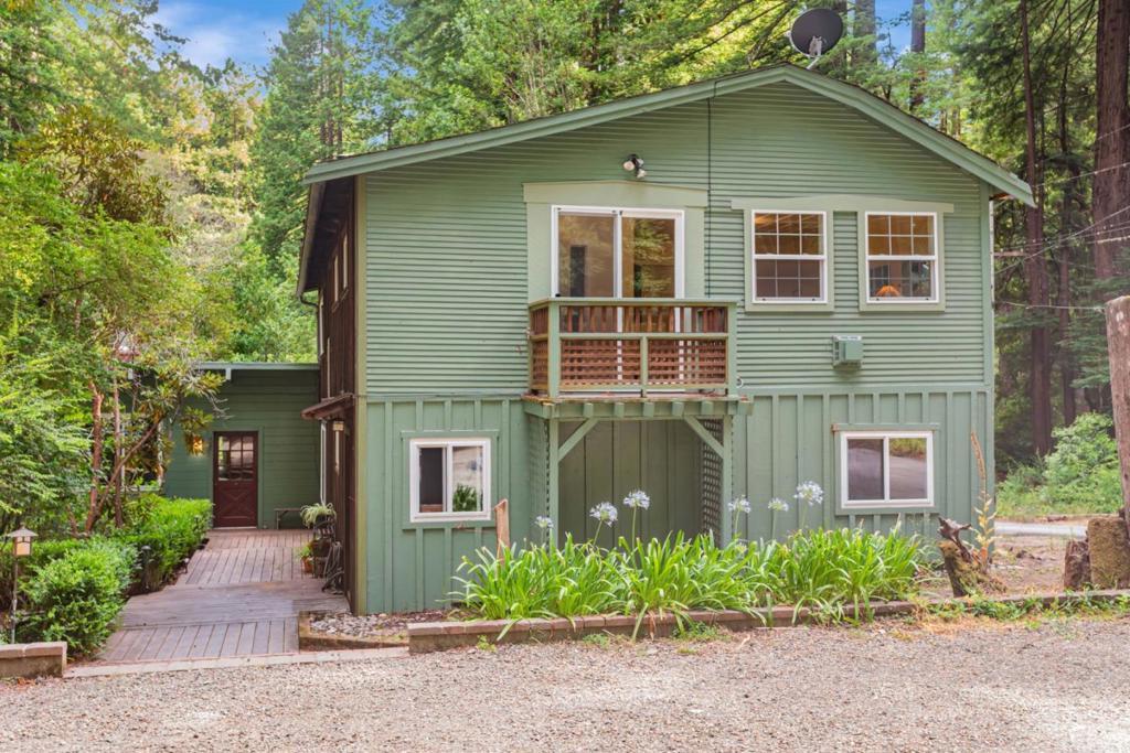 170 Madrone Avenue, Pescadero