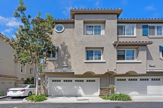 4007 Bluff View Way, Carlsbad.