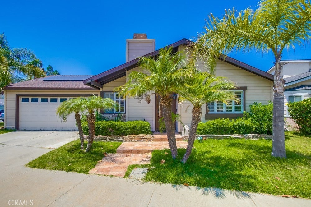 Photo of Listing #IV25165938