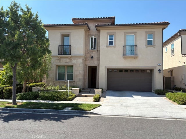 29 Caspian, Lake Forest