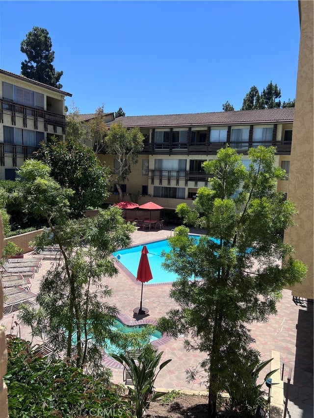 5600 Kensington Way # 209, Culver City