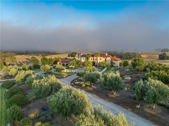 3030 Templeton, Templeton