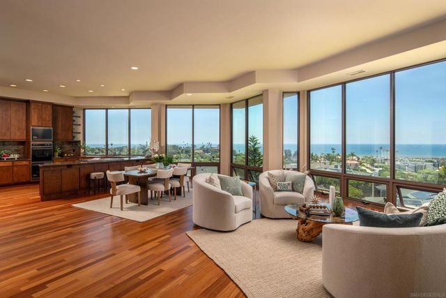 779 Barbara Ave, Solana Beach