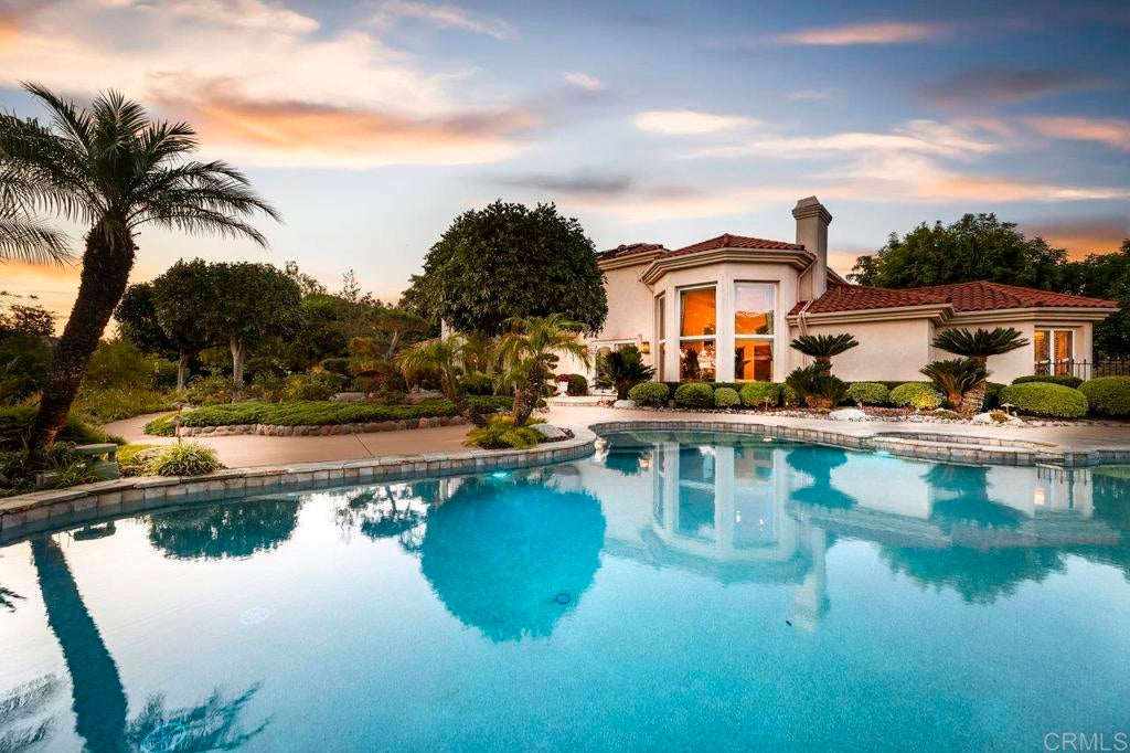 Photo of Listing #PTP2505711