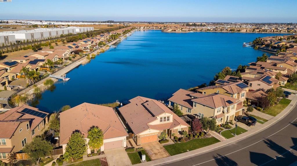 Photo of Listing #41106352