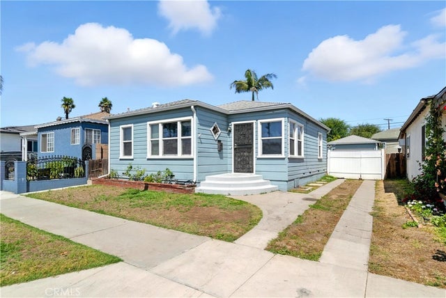 1048 Simmons, East Los Angeles