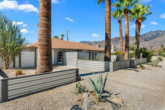 3767 E Sunny Dunes Road, Palm Springs