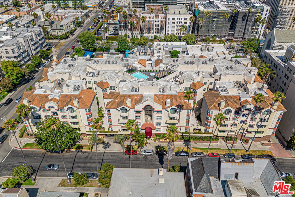 Photo of Listing #25563775