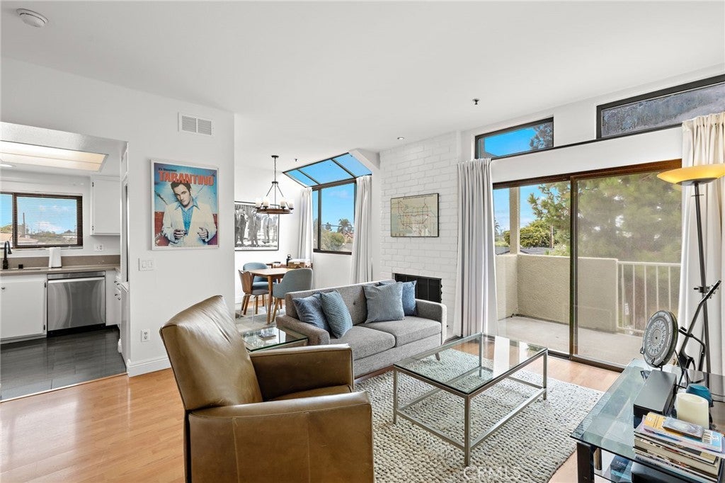 Photo of Listing #OC25170268