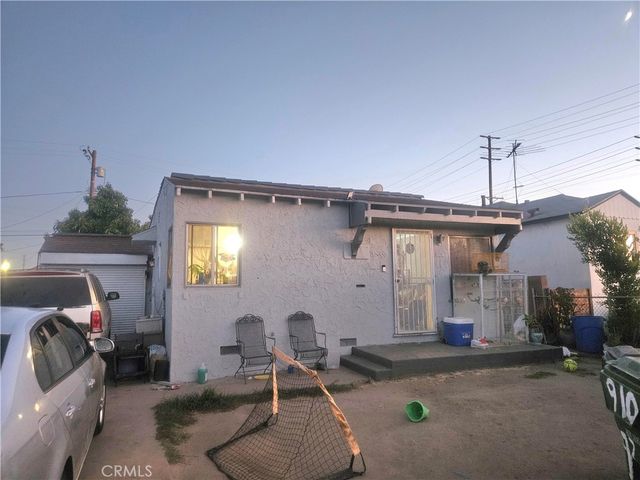 910 E 93rd Street, Los Angeles