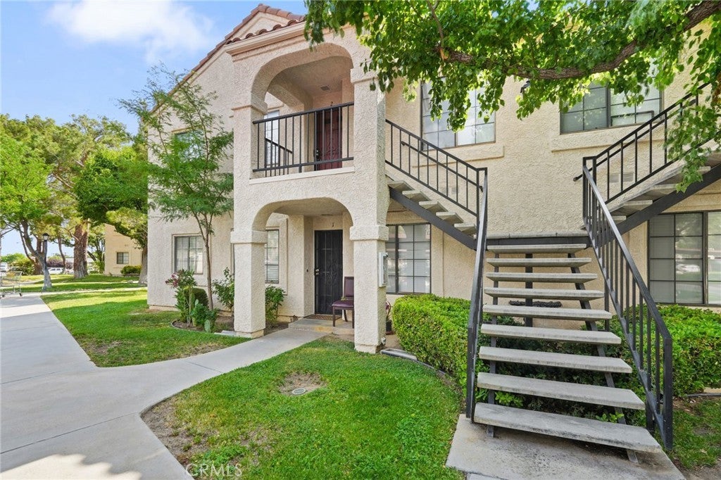 2554 Olive Drive 2, Palmdale