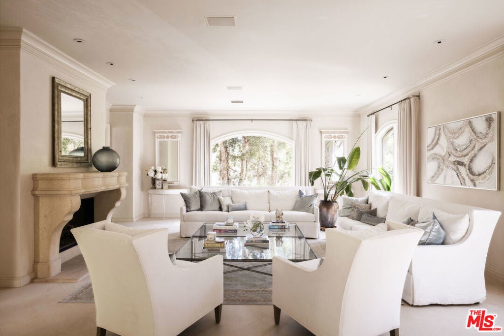 Photo of Listing #25571753