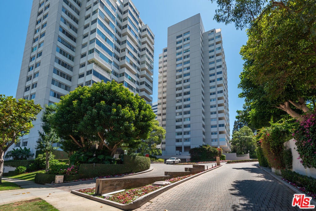 Photo of Listing #25564229