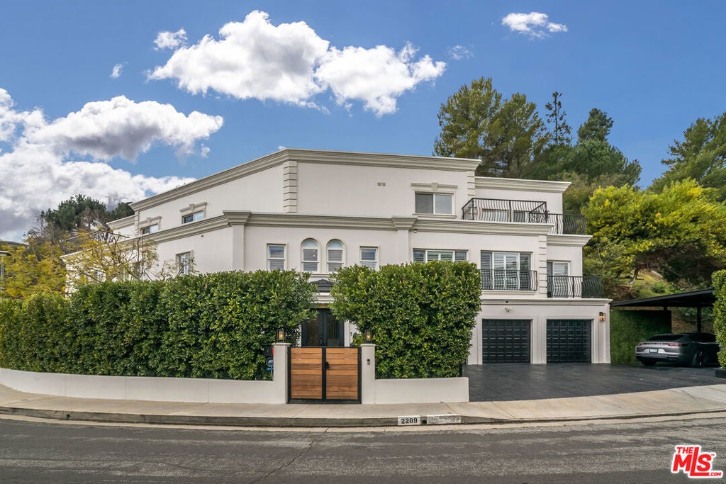 Photo of Listing #25570529