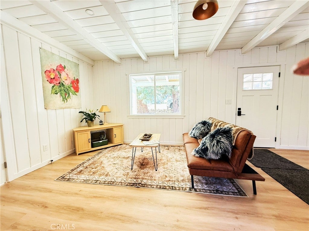 Photo of Listing #SR25172509