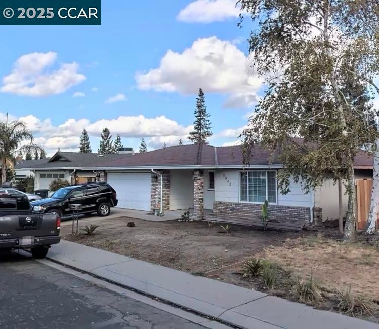 Photo of Listing #41106683