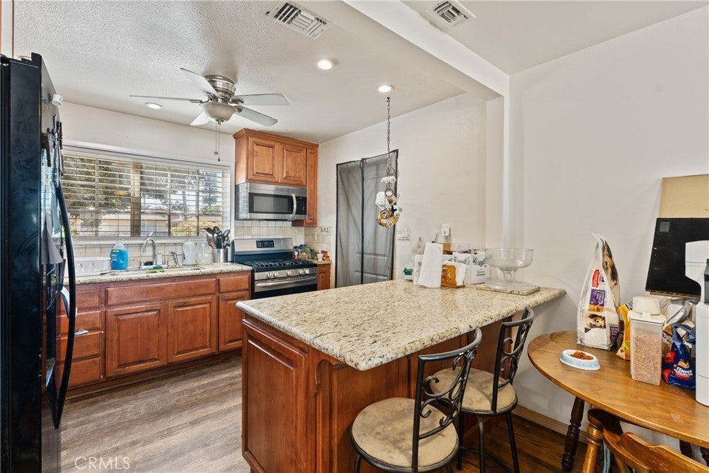 944 Russelee Drive, West Covina